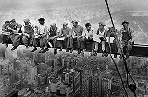BuyArtforless Men deasupra unui grindă de oțel de zgârie -nori de prânz în NYC de John C Ebbets 36x24 Photographic Art Print