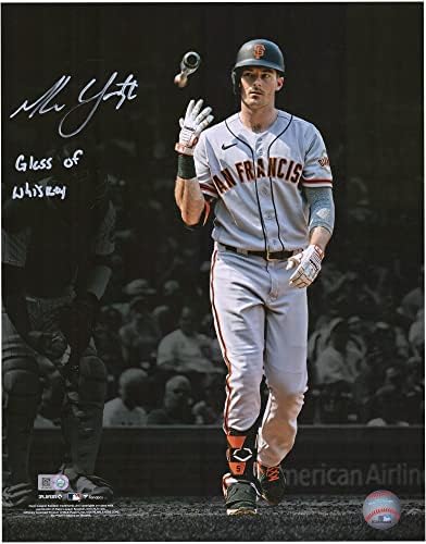 Mike Yastrzemski San Francisco Giants Autographated 11 x 14 Bat Flip Flip Light Fotografie cu „Glass of Whisky” Inscripție