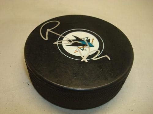Brenden Dillon a semnat San Jose Sharks Hockey Puck autografat 1A-autografat NHL Pucks