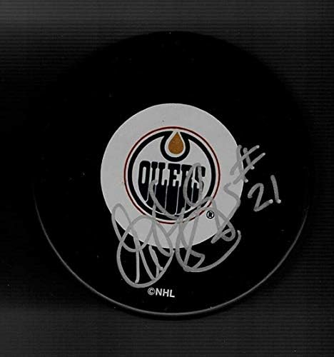 Igor Kravchuk a semnat pucul Edmonton Oilers-pucuri NHL cu autograf